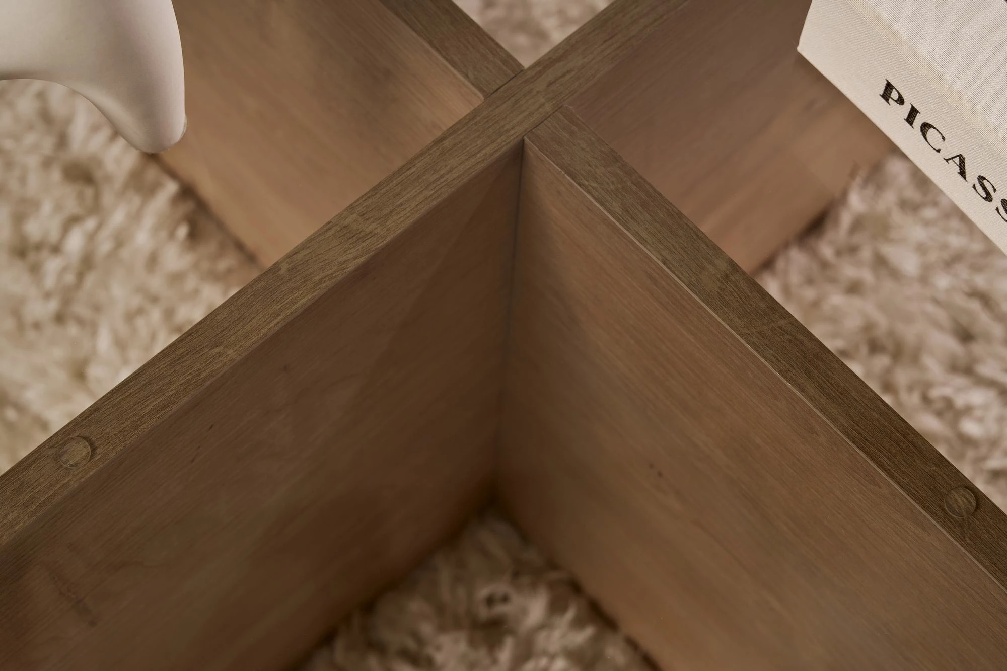 Tavolinë kafeje Nordure, Aeris, ngjyrë lis safir, fume