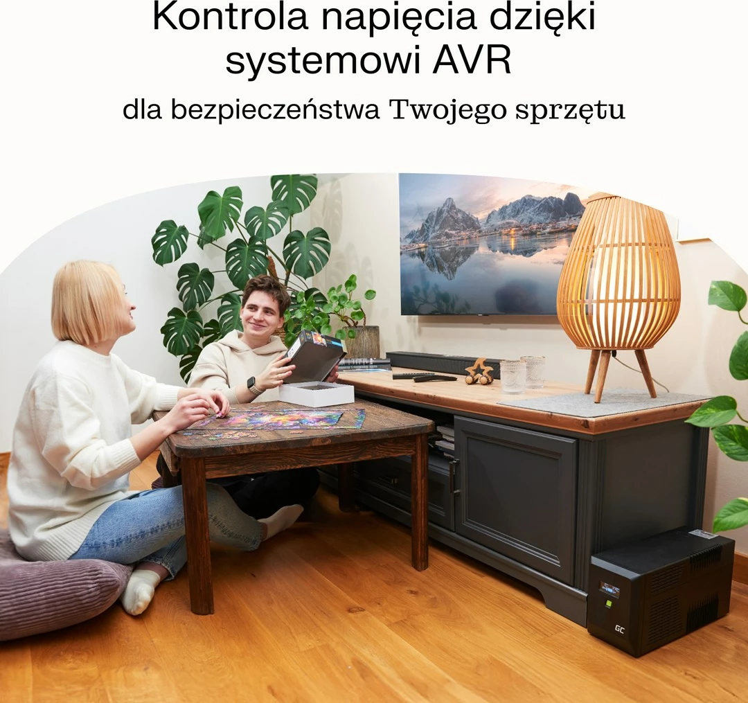 UPS Green Cell UPSLM360, 6.5 kVA, 360 W, 2 dalje AC, e zezë