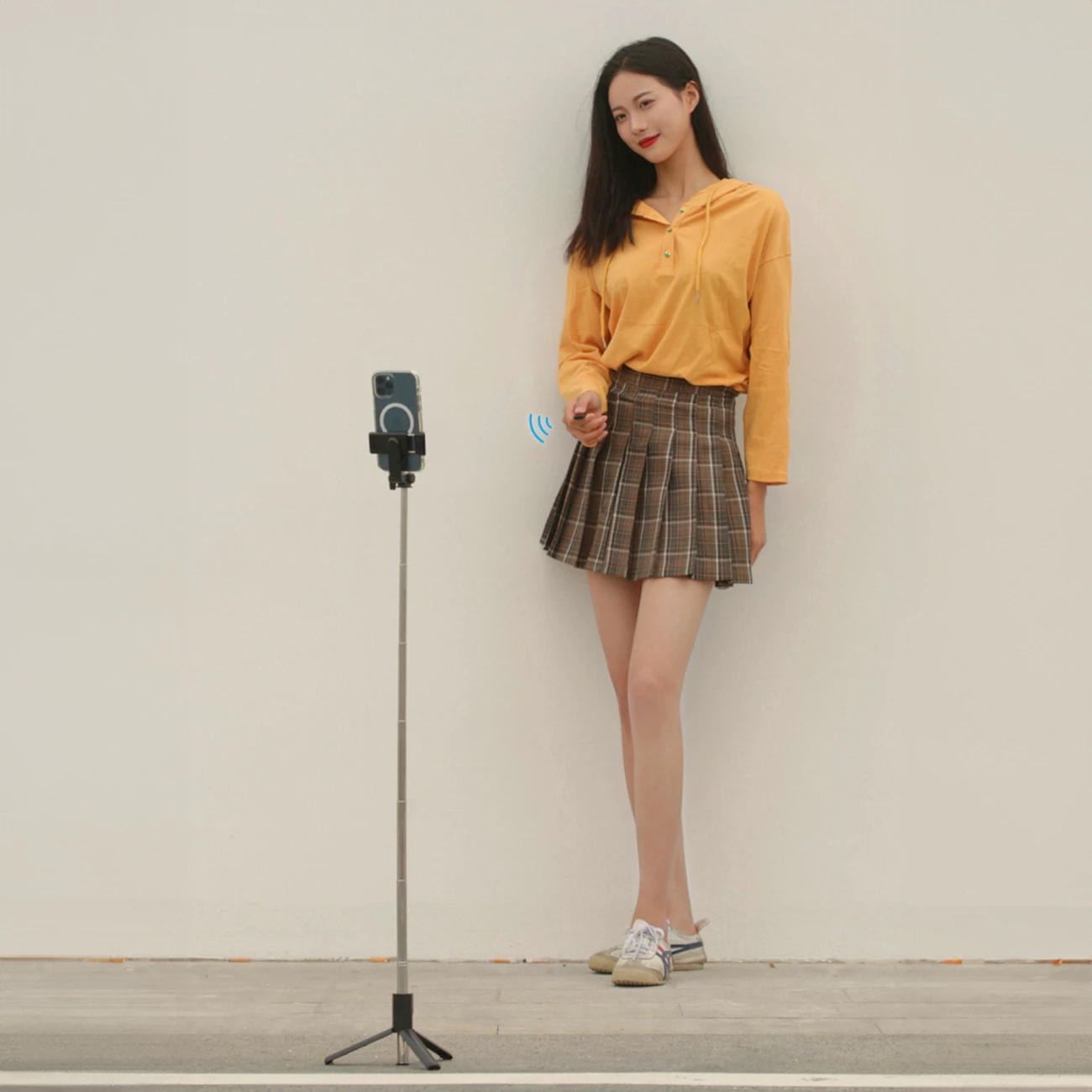 Selfie stick Wozinsky WHS1Y me tripod, 1m, me mbajtës telefoni, e zezë