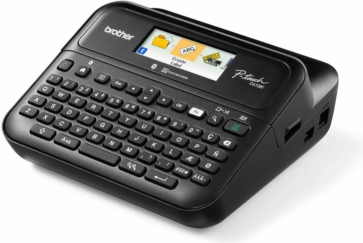 Etiketues Brother P-touch PT-D610BT, me ekran ngjyrë, Bluetooth, USB, me kasetë etikete, zi, me kuti transporti
