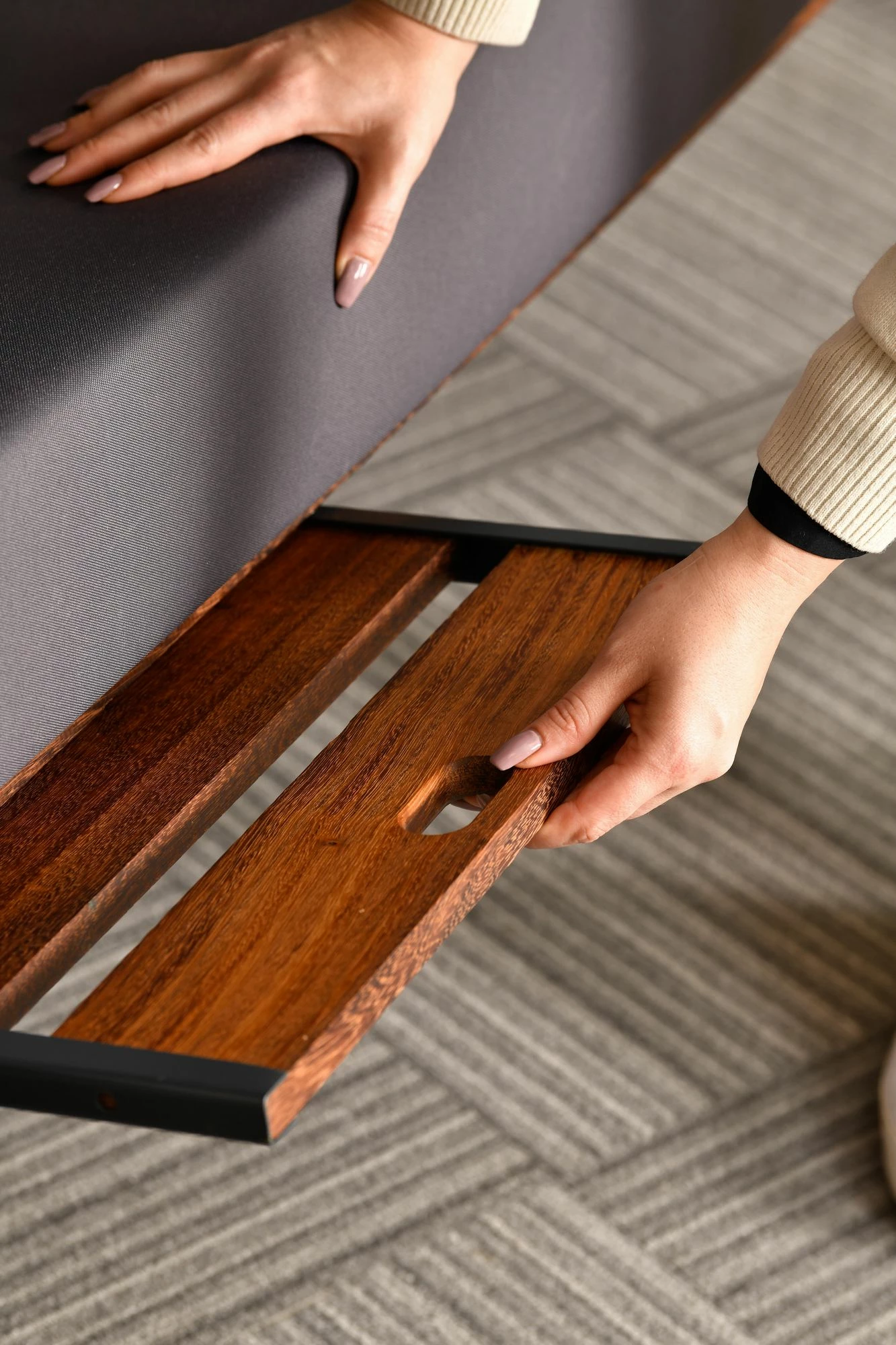 Karrige lëkundëse treshe për kopsht, ngjyrë antracit, Skye Decor Luna Deluxe 2600