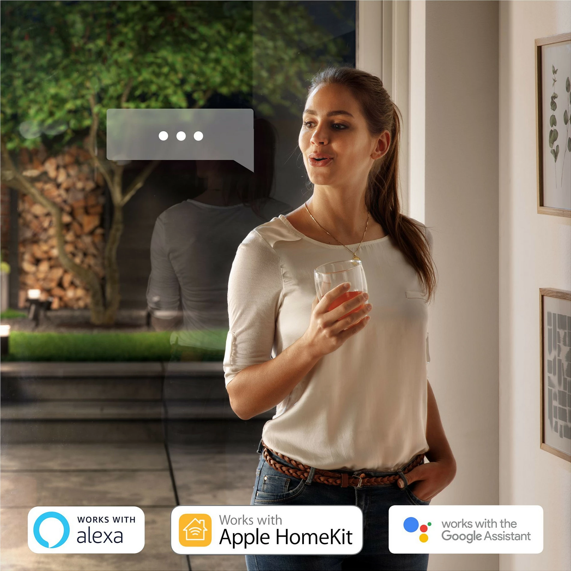 Llambë murale Philips Hue Resonate, LED, smart, çelik inox, dritë me ngjyra
