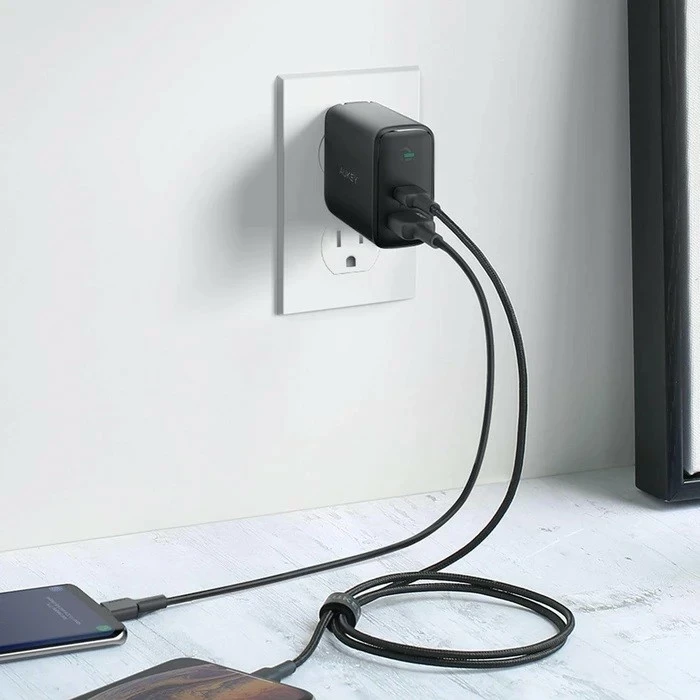 Karikues muri, AUKEY PA-D1, USB Power Delivery 30W, 2 porte (USB-C + USB-A), Dynamic Detect, e zezë