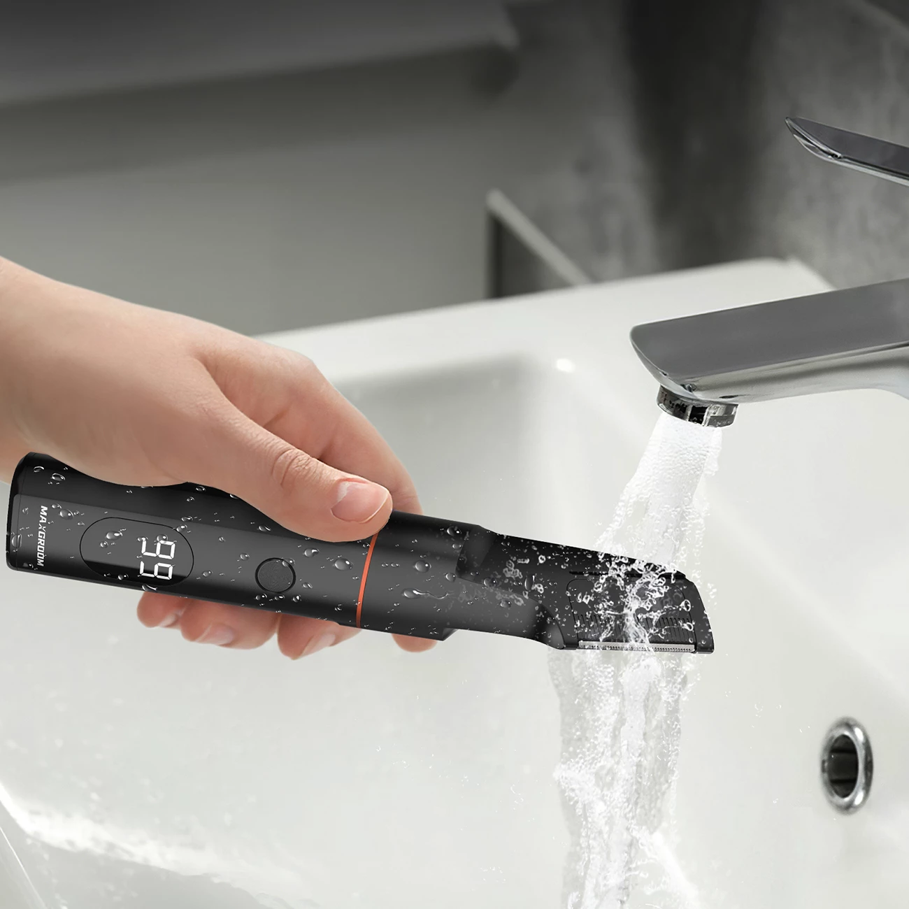Makinë rroje multifunksionale MAXGROOM LK-881, IPX6, ekran LED, bateri 800 mAh, USB-C, set me maja zëvendësuese, e zezë
