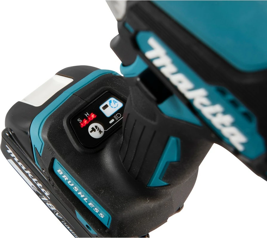 Çelës goditës Makita DTD157Z, brushless, 18V, 1/4", 3000 RPM, zi/gjelbër