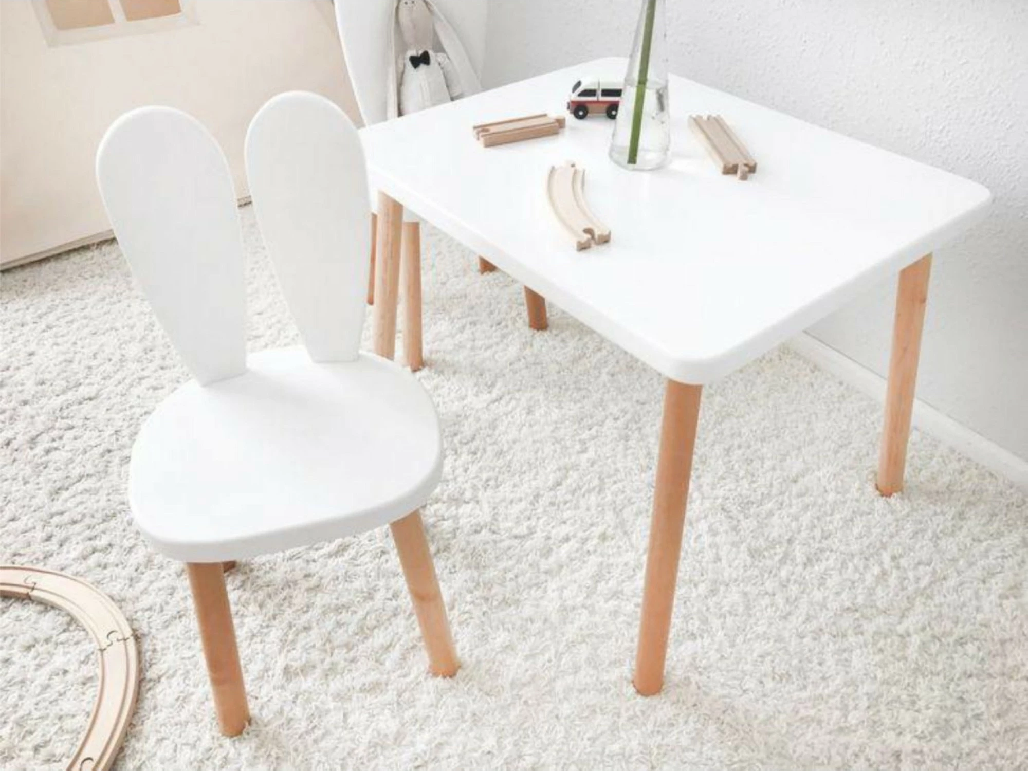 Karrige për fëmijë Bunny, e bardhë