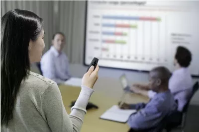 Prezenter wireless Kensington Presenter Expert, laser i kuq, kontroll kursor, RF, USB, 45 m, i zi