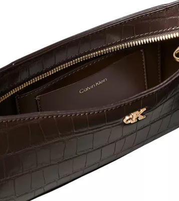 Çantë krahu për femra Calvin Klein LV04F3906G, kafe e errët