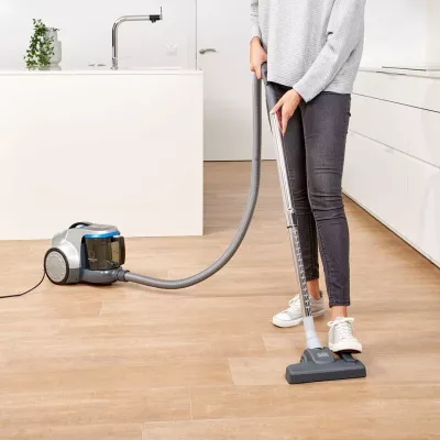 Fshesë me korrent Black+Decker BXVML700E, 700W
