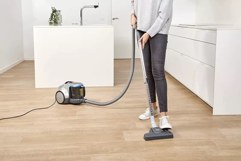 Fshesë me korrent Black+Decker BXVML700E, 700W