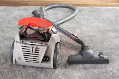 Fshesë me korrent Zelmer Antek ZVC3501R, 3.5 L, 900 W, e kuqe