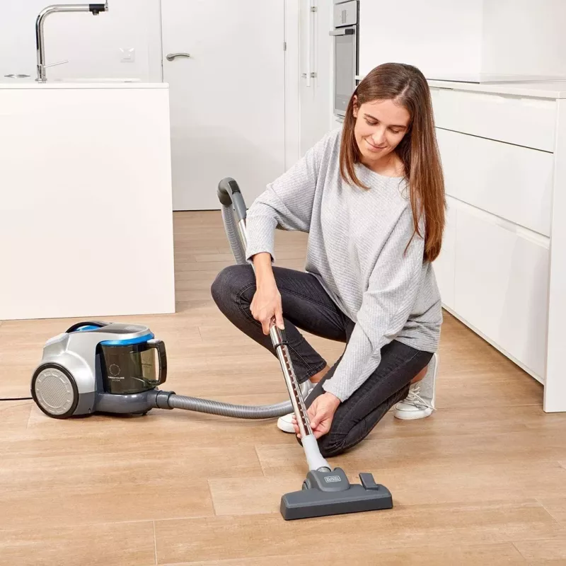 Fshesë me korrent Black+Decker BXVML700E, 700W