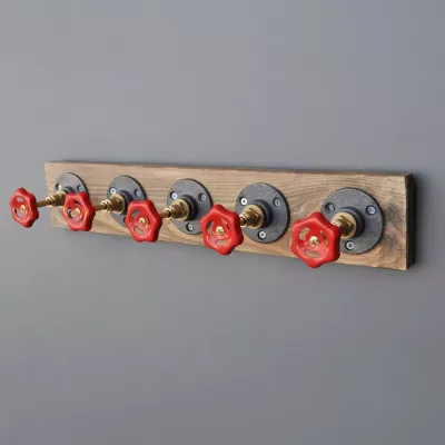 Varëse muri dekorative, dru bredhi, metal, ngjyrë arre, e zezë dhe e kuqe, Skye Decor, Boruraf085, 50x11x9 cm