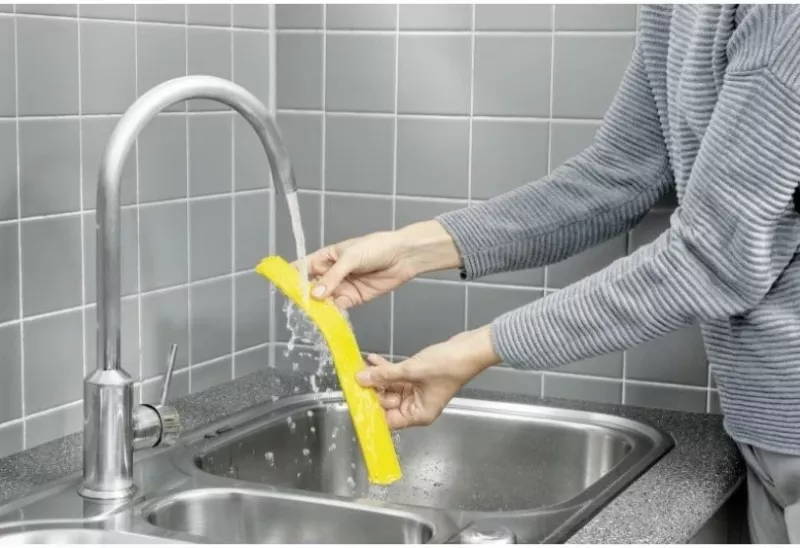 Pastrues elektrik për dritare Kärcher WV 4-4 PLUS, 0.15 L, Zi, Bardhë, Verdhë