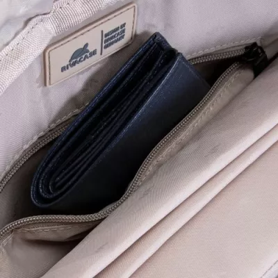 Çantë laptopi RIVACASE 7931 15.6 inç, e papërshkueshme nga uji, me rrip, e zezë