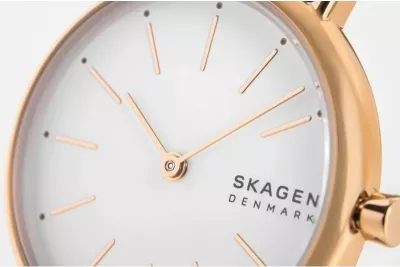 Orë dore për femra Skagen, rozë gold me rrip blu