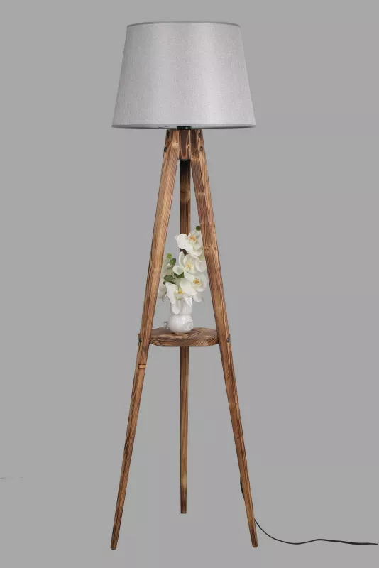 Llambë dyshemeje Opviq, tripod me raft, abazhuri gri, trup druri