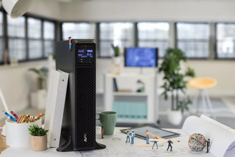 Smart-UPS APC 2200VA, Tower, 230V, 8x C13+2x C19, SmartSlot, Kohëzgjatje e zgjatur
