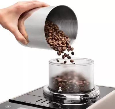 Makinë kafeje DeLonghi Rivelia EXAM440.55.BG 19 bar ekran me ngjyra 3.5" LatteCrema Sandy Cream