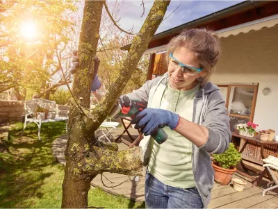 Vegël elektrike Bosch EasyCut 12, 2.5Ah, nanoBLADE, me bateri, e zezë/gjelbër/kuqe