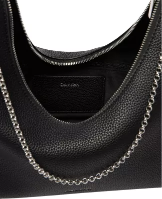 Çantë krahu për femra Calvin Klein EMBLEM HW PEBBLE LV04F3495G, e zezë