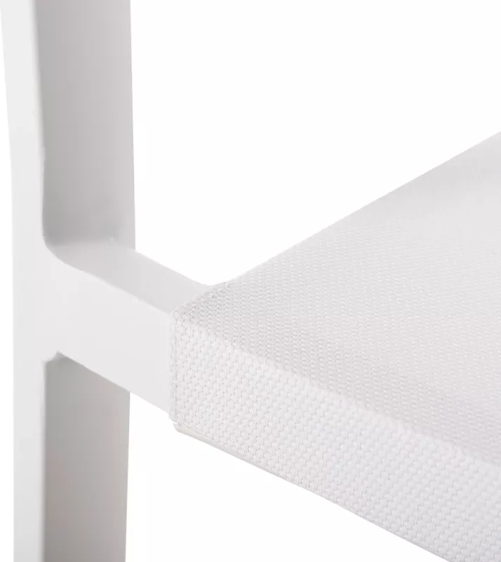 Karrige alumini FH5891.22, kornizë e bardhë dhe tekstil, mbështetëse ratan bezhë, 57x63x82H cm