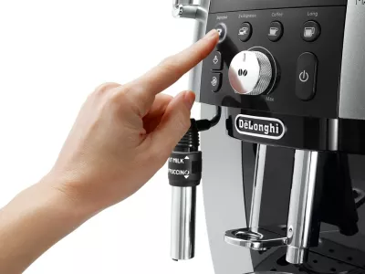 Makinë espresso De’Longhi Magnifica S Smart, 1.8 L, Kafe kokrra, Kafe e bluar, Mulli i integruar, E zezë, Argjend
