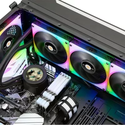 Kasë ftohëse me ujë Thermaltake Toughliquid Ultra 420 RGB, 3 ventilatorë, ekran LCD, e zezë