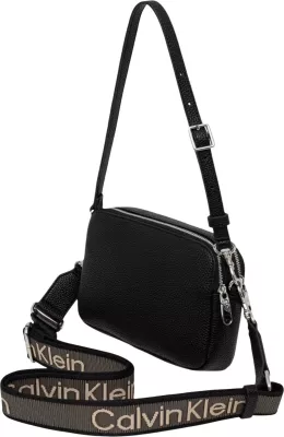 Çantë crossbody për femra Calvin Klein Webbing 2X Strap Camera Bag LV04F3656G, e zezë