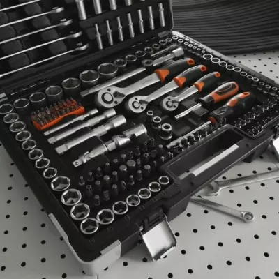 Set veglash VONHAUS 3500186, 215 copë, e zezë/portokalli