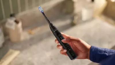 Furçë dhëmbësh elektrike Philips Sonicare 7100 HX7421/01, me sensor presioni, me aplikacion, me këllëf udhëtimi, 1 kokë furçe, e zezë