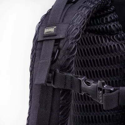 Çanta shpine Magnum për meshkuj dhe femra, e zezë