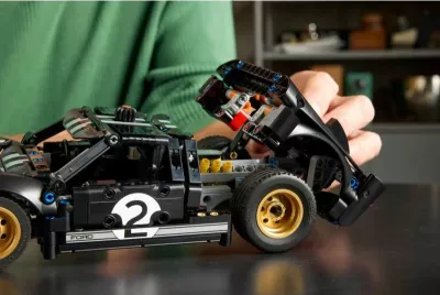 Lego Technic makinë garash 1966 Ford GT40 MKII