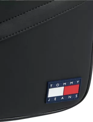 Çantë krahu për meshkuj Tommy Hilfiger TJM Daily PU Reporter AM0AM14608, e zezë