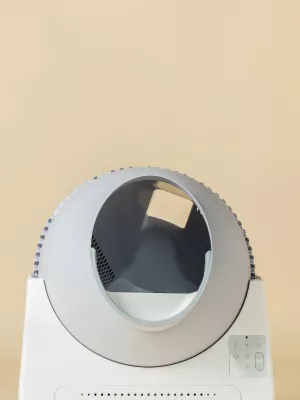 Kuti inteligjente vetëpastruese për rërë maceje Catlink Luxury Pro-X 57 L, 13 L depo mbetjesh, e bardhë, set me 3 qese + 2 filtra