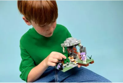 Lego set Minecraft për fëmijë