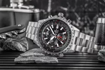 Orë dore për meshkuj Casio Edifice, argjend