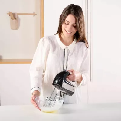 Mikser dore Black&Decker BXMXA500E 500W, enë rrotulluese 2.5L, 5 shpejtësi + turbo, i zi