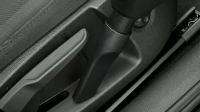 Fshesë me korrent Bosch BSS715CARP, pa qese, 0.3L, 18V, e zezë/argjendtë/e bardhë