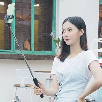 Selfie stick Hurtel WRY1S me tripod, për telefon, 67 cm, e zezë