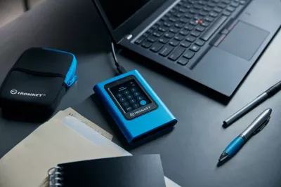 SSD i jashtëm Kingston IronKey Vault Privacy 80, 3.84 TB, Blue