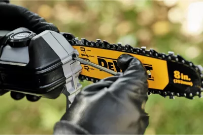 Sharrë zinxhiri teleskopike pa kabllo Dewalt DCMPS567P1 18V 5.0Ah rreze 3-4.5 m set me 1 bateri + karikues