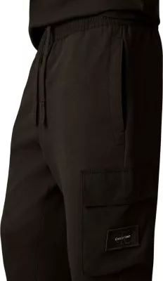 Pantallona sportive Calvin Klein Jeans LV04RJ204G për meshkuj, antracit [Madhësia: L]