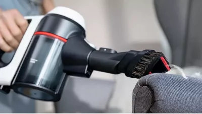 Fshesë me korrent Bosch BSS715CARP, pa qese, 0.3L, 18V, e zezë/argjendtë/e bardhë