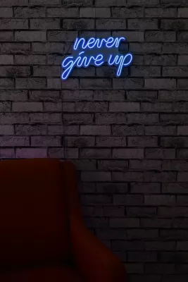 Dekor ndriçues LED plastik, 'never give up', ngjyrë e kaltër