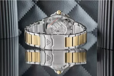 Orë dore meshkuj Emporio Armani World Explorer AR11738, dyngjyrëshe