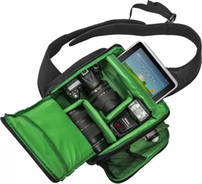 çantë kamere RIVACASE 7470 PS SLR, sling për DSLR, ndarje të rregullueshme, xhep për tablet, mbulesë shiu, e zezë