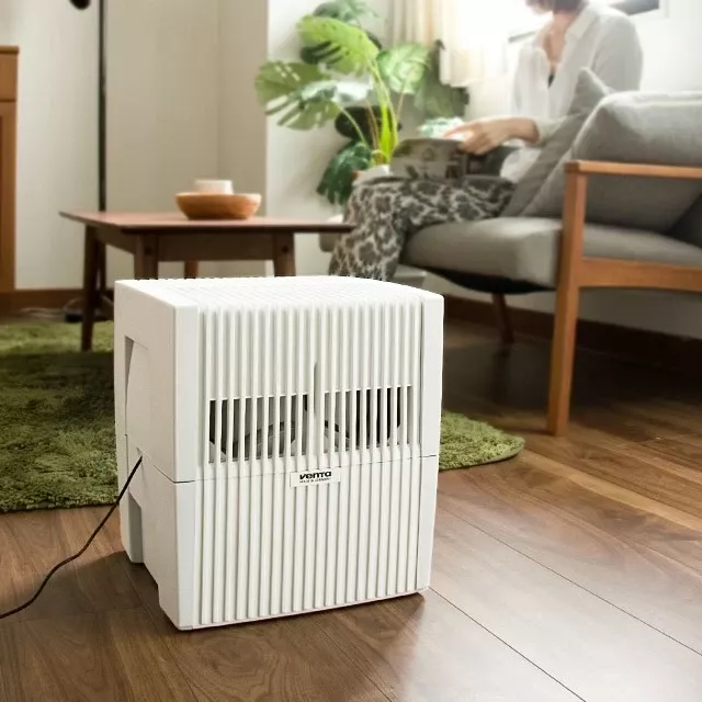 Freskues ajri Venta LW25, i bardhë