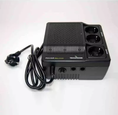Stabilizator tensioni Tecnoware FSTELPRE1000M 1000VA 220-240V, 6 priza + 4 PoE, i zi