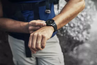 Smartwatch Hama 8900 GPS AMOLED 1.43", rrip silikoni, e zezë